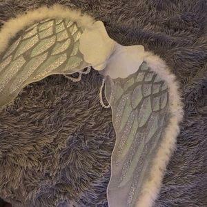 Angel wings *costume*